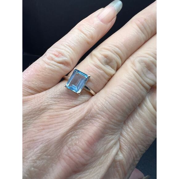 Blue topaz emerald cut sterling silver ring size 7 - Picture 2 of 16